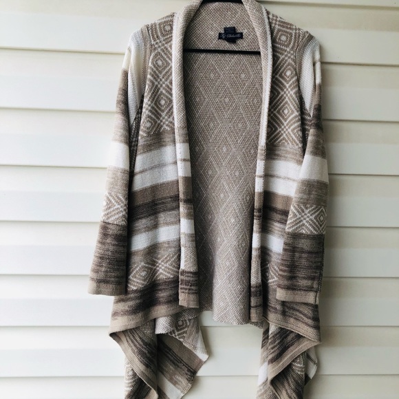 Aztec Pattern Cardigan Sweater - Picture 4 of 5